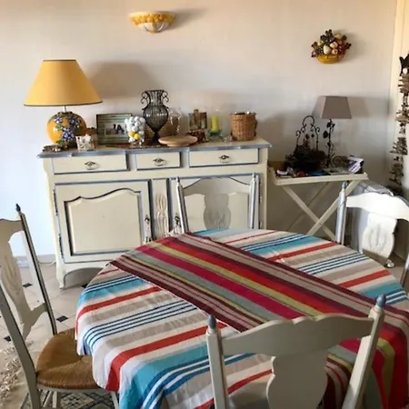 Maison Dans Domaine Avec Piscine Et Plage A 15 Min Casa vacanze Roquebrune-sur Argens